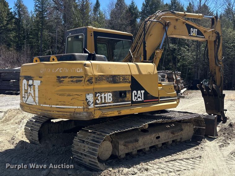 image for item YA3367 2000 Caterpillar 311B excavator
