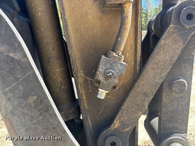 image for item YA3367 2000 Caterpillar 311B excavator