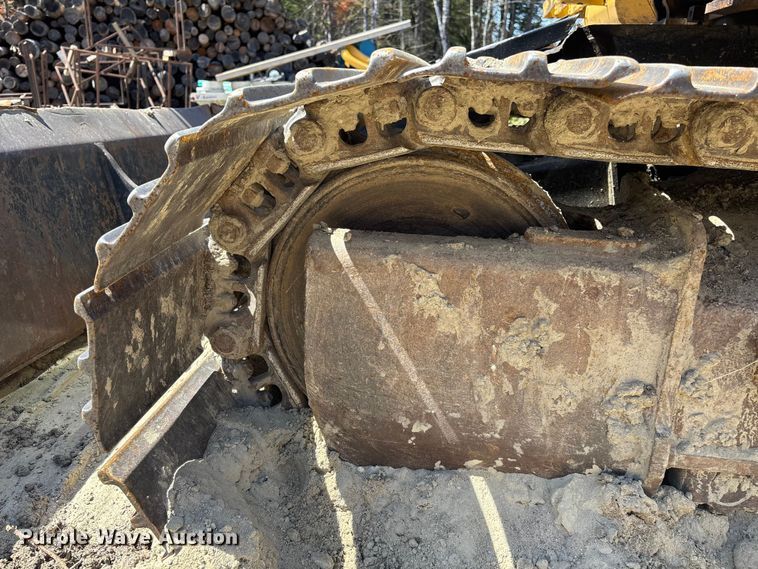 image for item YA3367 2000 Caterpillar 311B excavator