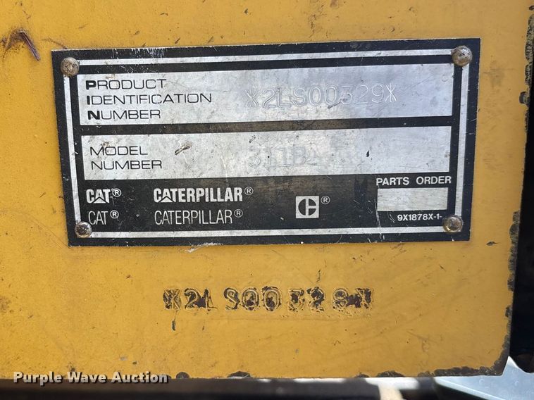 image for item YA3367 2000 Caterpillar 311B excavator