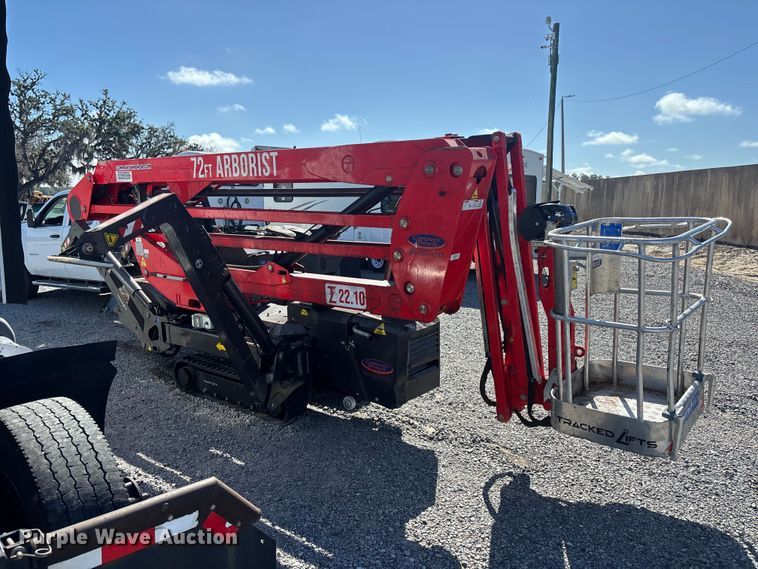 image for item YA3375 2025 Platform Basket PB 22.10 tracked boom lift