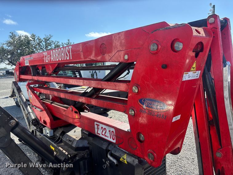 image for item YA3375 2025 Platform Basket PB 22.10 tracked boom lift