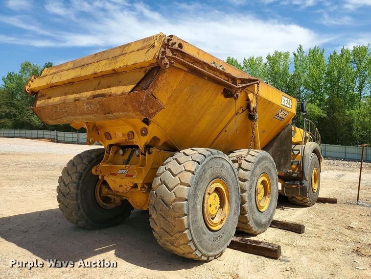 image for item YA3381 2020 Bell B45E articulated haul truck