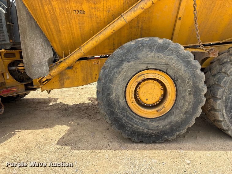 image for item YA3381 2020 Bell B45E articulated haul truck