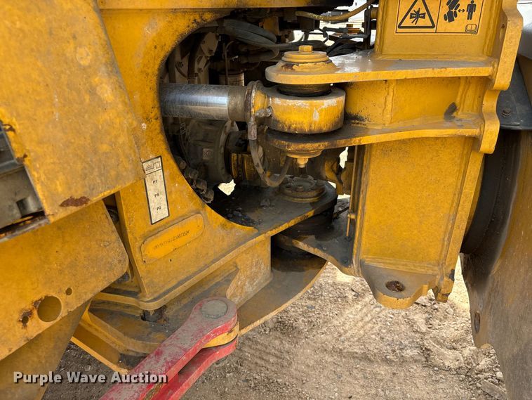 image for item YA3381 2020 Bell B45E articulated haul truck