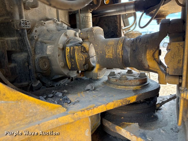 image for item YA3381 2020 Bell B45E articulated haul truck