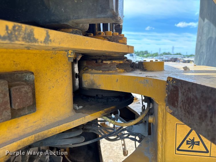 image for item YA3381 2020 Bell B45E articulated haul truck