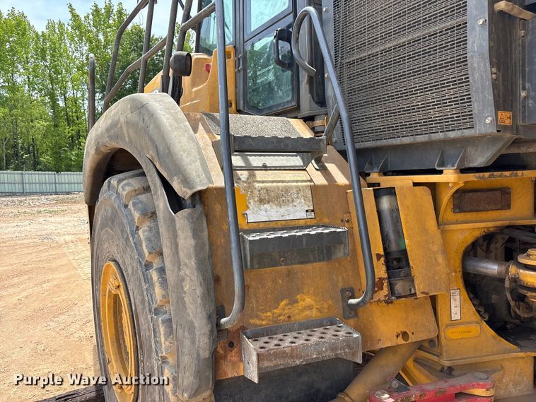 image for item YA3381 2020 Bell B45E articulated haul truck