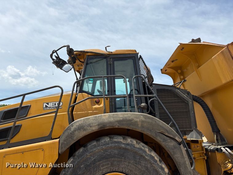 image for item YA3381 2020 Bell B45E articulated haul truck