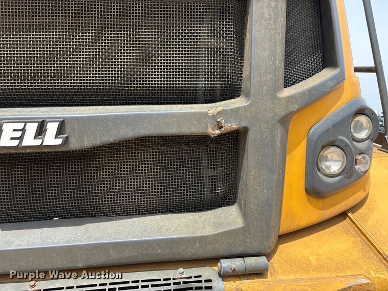 image for item YA3381 2020 Bell B45E articulated haul truck