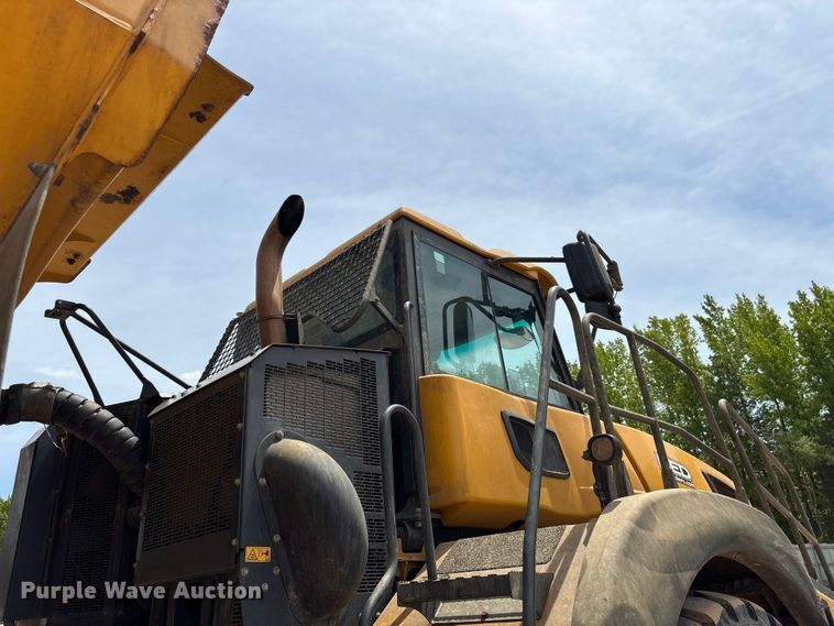 image for item YA3381 2020 Bell B45E articulated haul truck