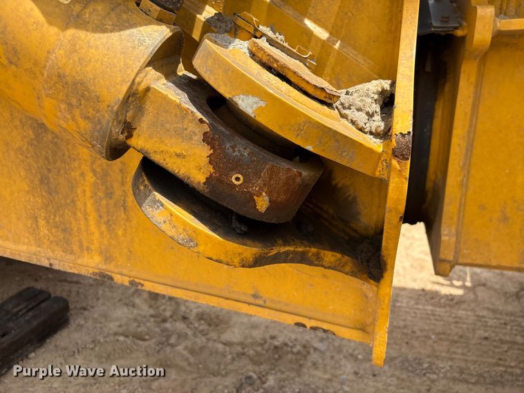 image for item YA3381 2020 Bell B45E articulated haul truck