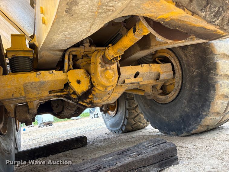 image for item YA3381 2020 Bell B45E articulated haul truck