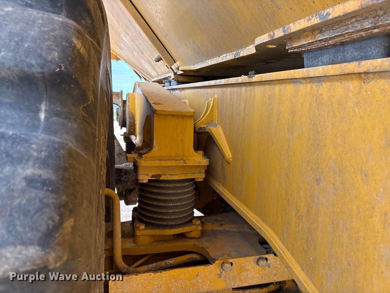image for item YA3381 2020 Bell B45E articulated haul truck