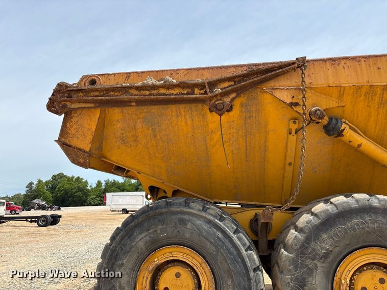 image for item YA3381 2020 Bell B45E articulated haul truck