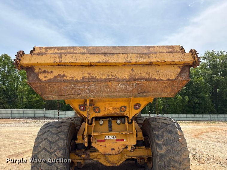 image for item YA3381 2020 Bell B45E articulated haul truck
