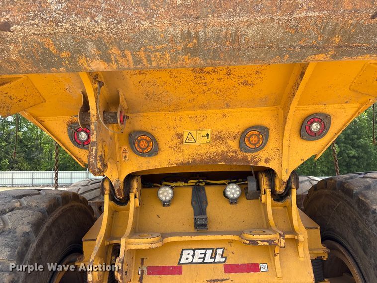 image for item YA3381 2020 Bell B45E articulated haul truck
