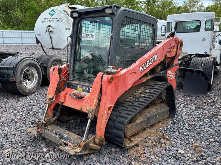image for item YA3385 2020 Kubota SVL75-2 tracked skid steer loader