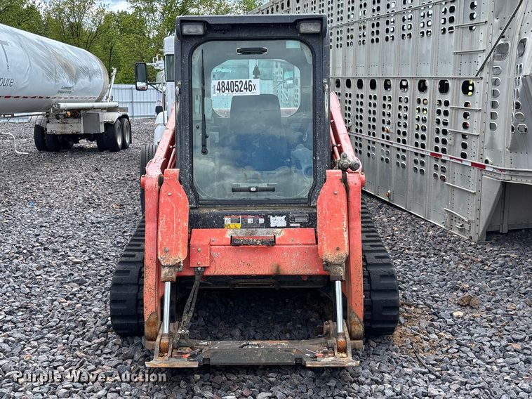 image for item YA3385 2020 Kubota SVL75-2 tracked skid steer loader