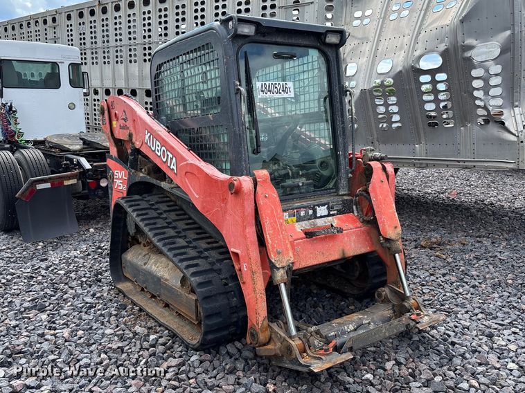image for item YA3385 2020 Kubota SVL75-2 tracked skid steer loader
