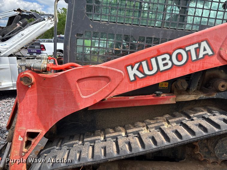 image for item YA3385 2020 Kubota SVL75-2 tracked skid steer loader
