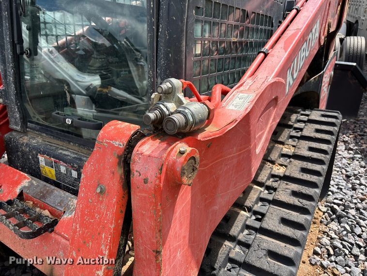 image for item YA3385 2020 Kubota SVL75-2 tracked skid steer loader
