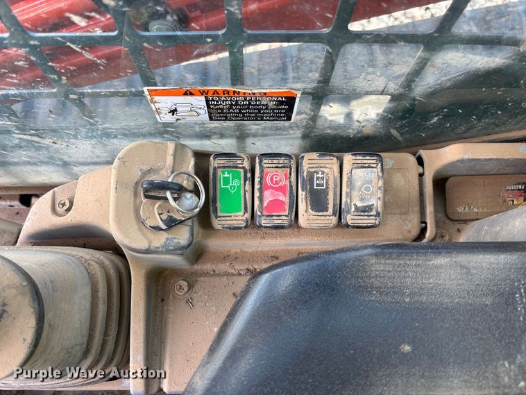 image for item YA3385 2020 Kubota SVL75-2 tracked skid steer loader