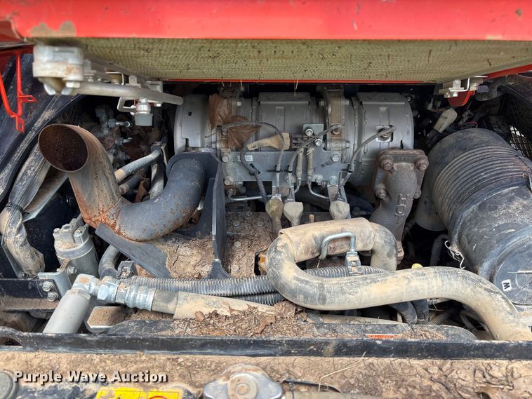 image for item YA3385 2020 Kubota SVL75-2 tracked skid steer loader