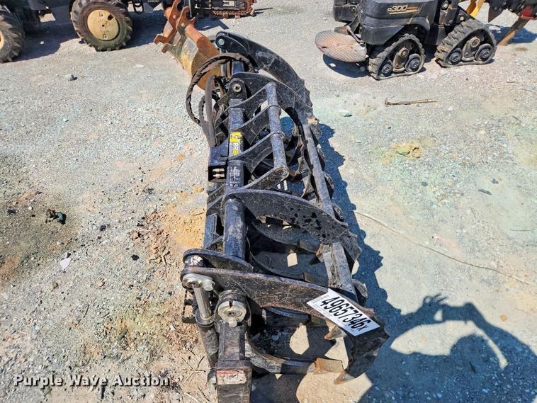 image for item YA3415 2024 John Deere RR84 root rake grapple