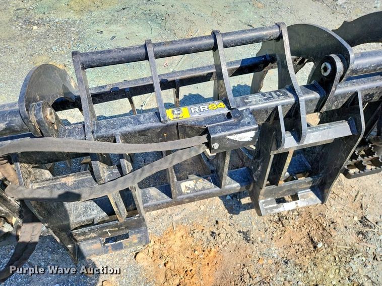 image for item YA3415 2024 John Deere RR84 root rake grapple