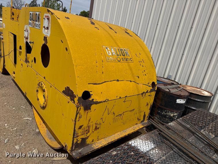 image for item DH1975 Galion Roll-O-Static double drum roller