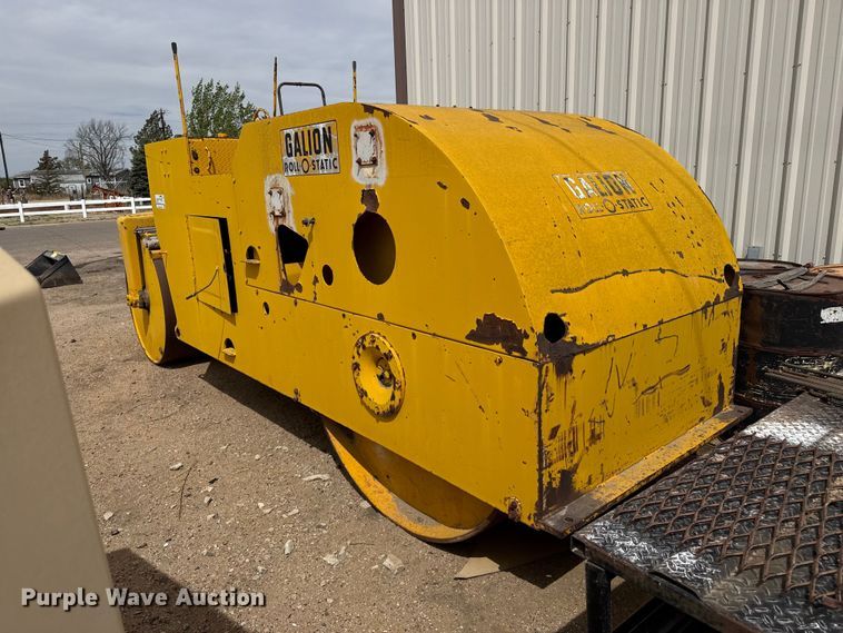 image for item DH1975 Galion Roll-O-Static double drum roller