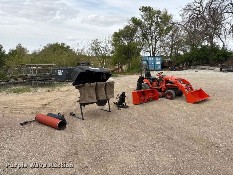 image for item DO5201 Kubota BX2200D HFWD tractor