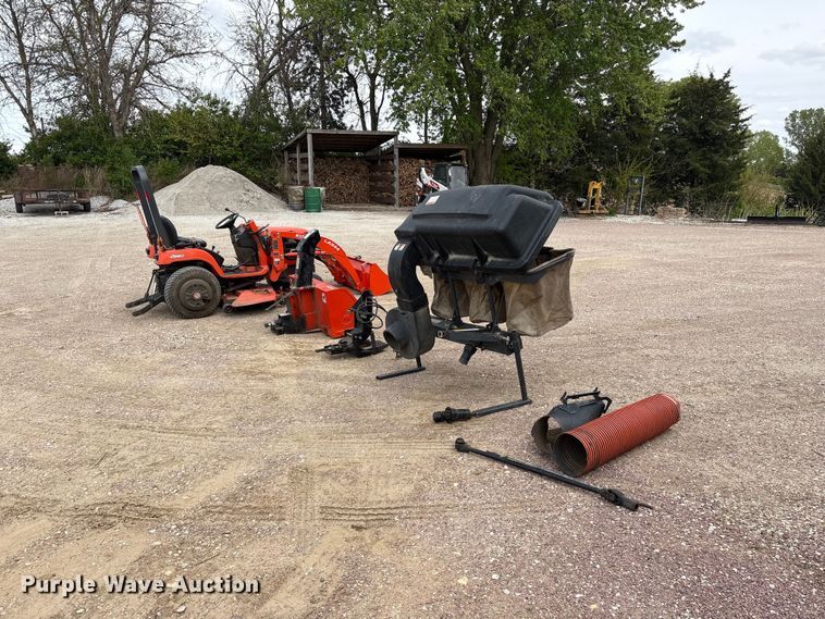image for item DO5201 Kubota BX2200D HFWD tractor