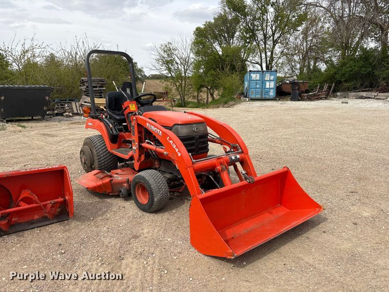 image for item DO5201 Kubota BX2200D HFWD tractor