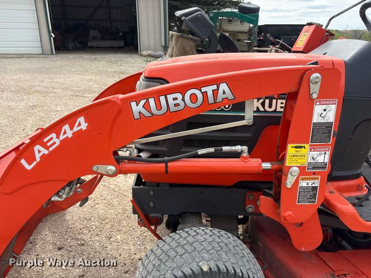 image for item DO5201 Kubota BX2200D HFWD tractor