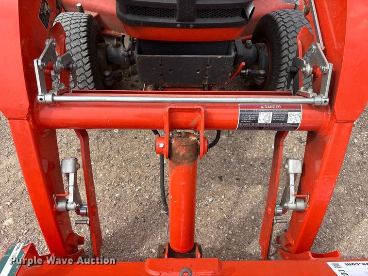 image for item DO5201 Kubota BX2200D HFWD tractor