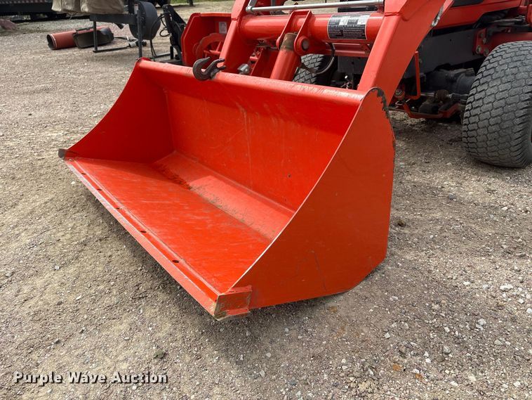 image for item DO5201 Kubota BX2200D HFWD tractor