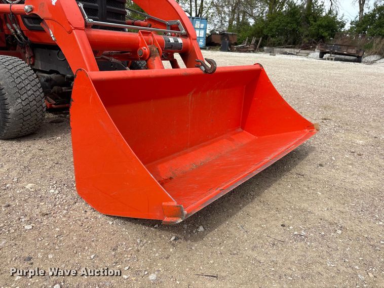image for item DO5201 Kubota BX2200D HFWD tractor
