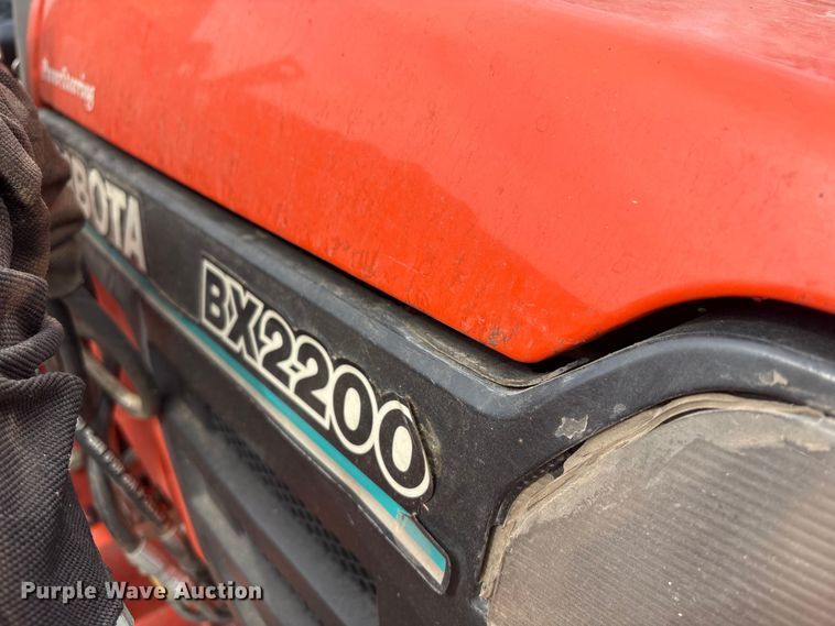 image for item DO5201 Kubota BX2200D HFWD tractor