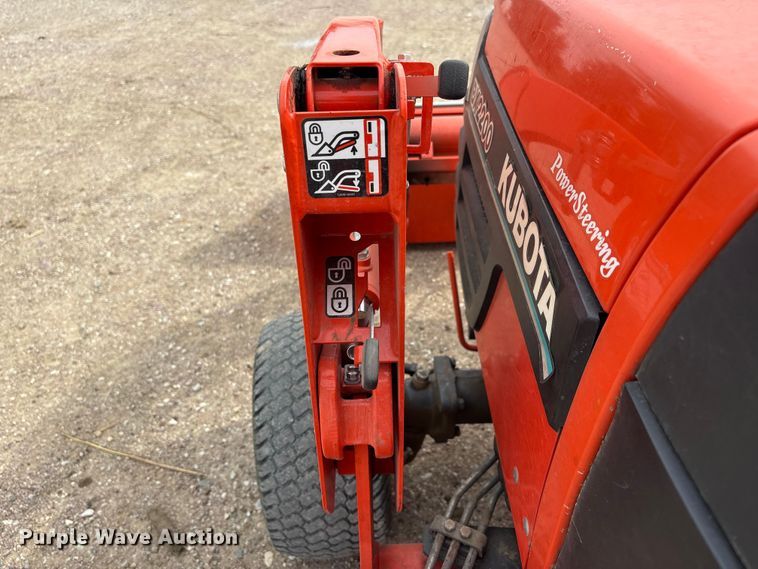 image for item DO5201 Kubota BX2200D HFWD tractor