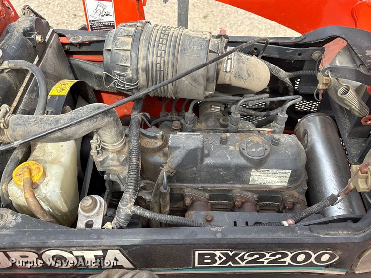 image for item DO5201 Kubota BX2200D HFWD tractor