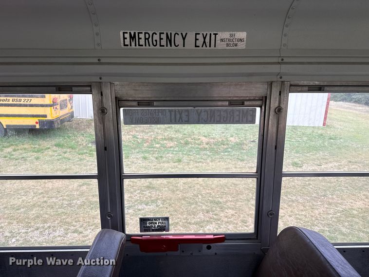 image for item DS6810 1999 Chevrolet Express 3500 school bus