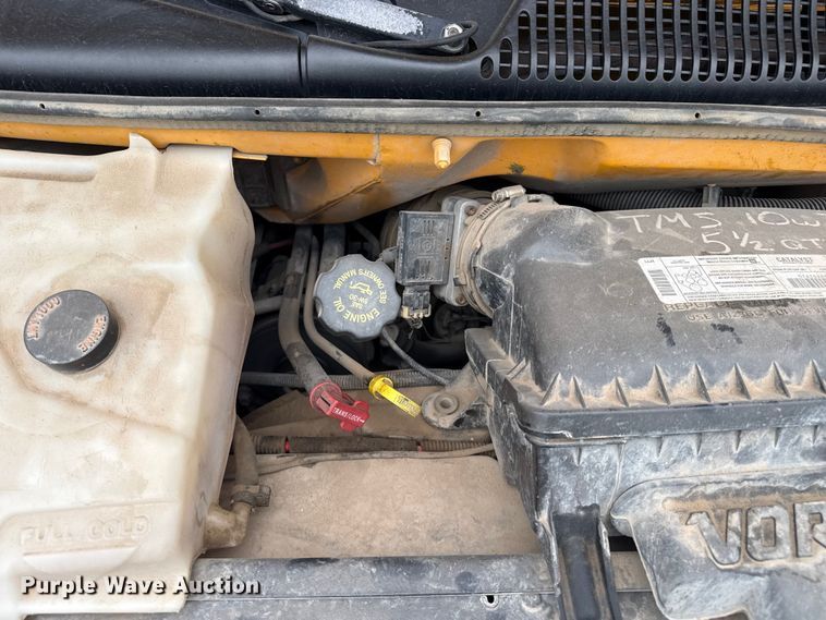 image for item DS6810 1999 Chevrolet Express 3500 school bus