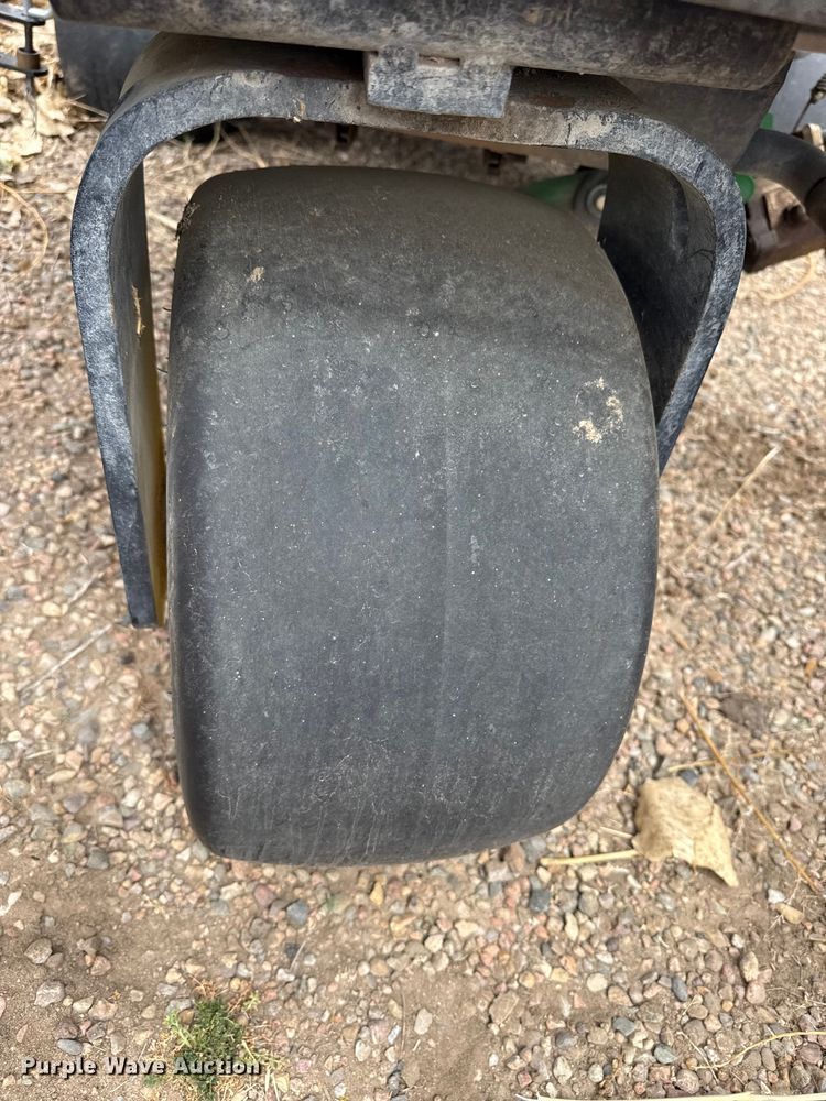 image for item DS6837 2013 John Deere 2500B PrecisionCut reel mower