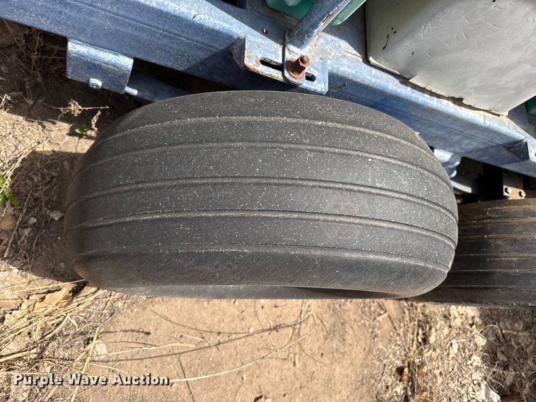 image for item DS6844 Nurse tank trailer