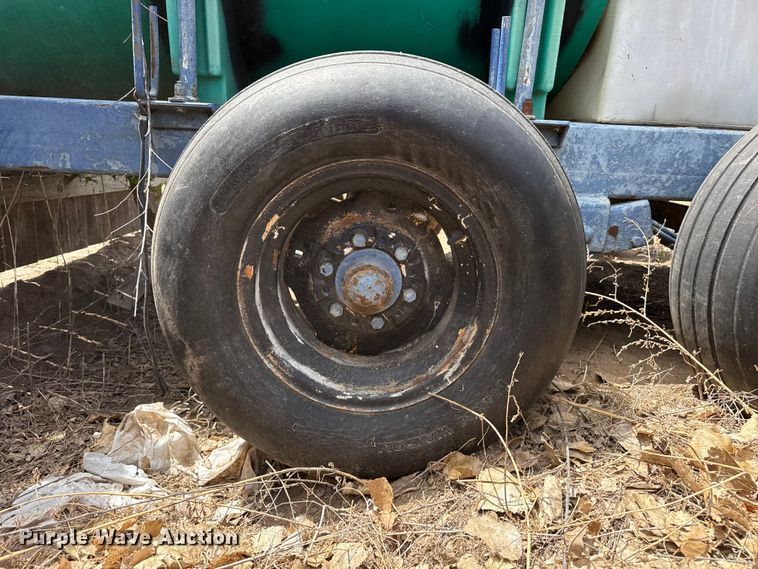 image for item DS6844 Nurse tank trailer