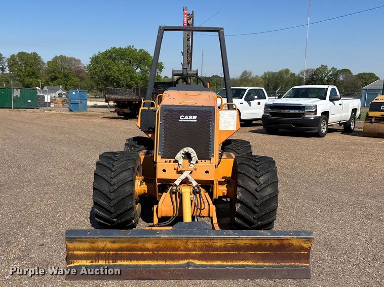 image for item DT0170 2000 Case 560 trencher