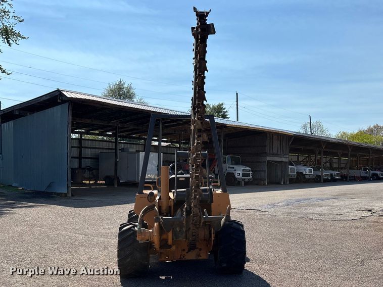 image for item DT0170 2000 Case 560 trencher