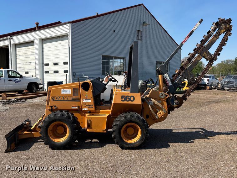 image for item DT0170 2000 Case 560 trencher